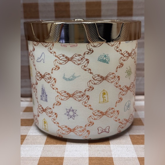 NEW B&BW Disney Princess Life’s A Fairytale Limited Edition 3 wick Candle - Picture 4 of 6